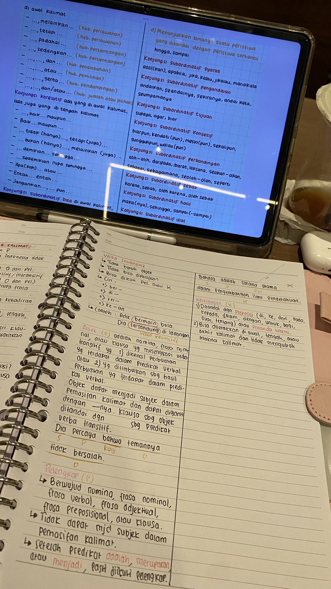 aerolithyss's tweet photo. 🗓️ 04/08/26 .ᐟ.ᐟ

today’s progress, studieeddd at kopken after school! ✌🏻⭐️ tudey nyicil ngerjain TO &amp; belajar pbm ;). tmi; nyalain ypt nya sedikit telat, jadi cumaa 2,5 jam ajo.. aslinya dari jam 5 sampai jam set 10! 🐝 happy, walaopuj belajarnya sendirian :b https://t.co/dpeRk0fJAN