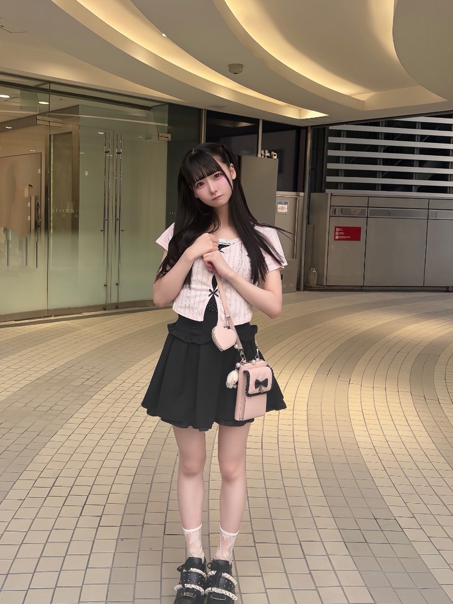 mona_sukiiro's tweet photo. どこいってたのー？♡♡ https://t.co/KQ5rQrKBNy