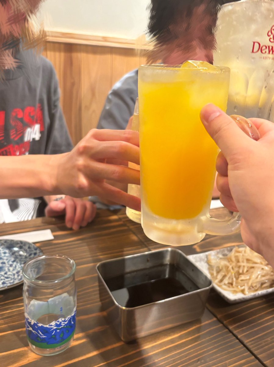 maruhc8's tweet photo. 🍺酔いやすいので赤ちゃん認定された🤦 https://t.co/ZAA5oU4l19