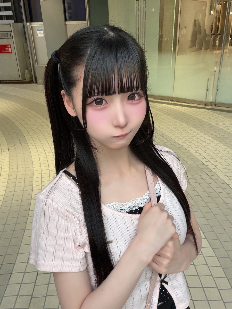mona_sukiiro's tweet photo. どこいってたのー？♡♡ https://t.co/KQ5rQrKBNy