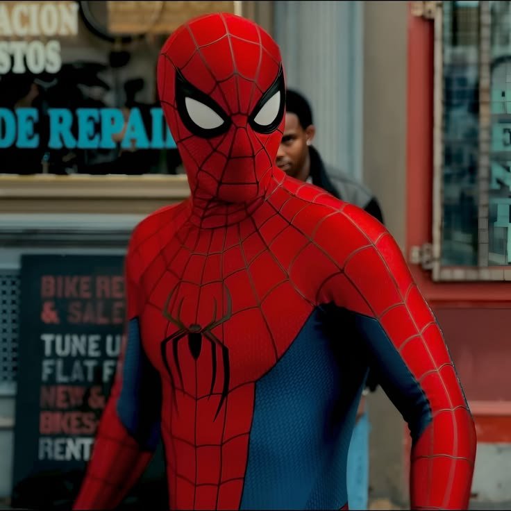 MCUFilmNews's tweet photo. Destin Daniel Cretton on how Justin Kuritzkes helped write the ‘SPIDER-MAN: BRAND NEW DAY’ script:

“He brought fresh eyes and a new perspective, and he’s clearly got a different perspective with the way that he writes... He wrote some of the most beautiful scenes in our movie.”

(via: @TheWrap)