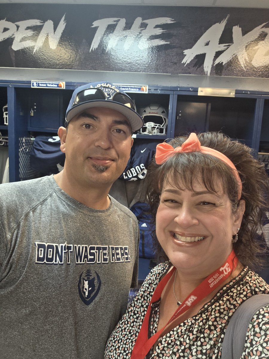 VRaiseElPasoTX's tweet photo. 💙🩶🏈 Please help support the Mountain View HS Football 2026 Fundraiser by donating or sharing.  https://t.co/Rz2dm2BwmS

@VerticalRaise @MVHSLobos @TheView_LoboFB https://t.co/6Jahia84e5