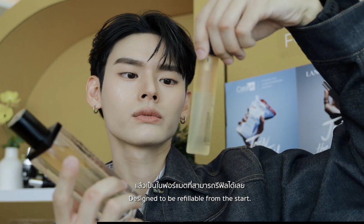 lupitafonesss_'s tweet photo. ขี้โกงมาก จะมุมไหนก็รอด 😭😭😭

#NAY_PERSES #PERSES_TH https://t.co/6gAMMb4XsS