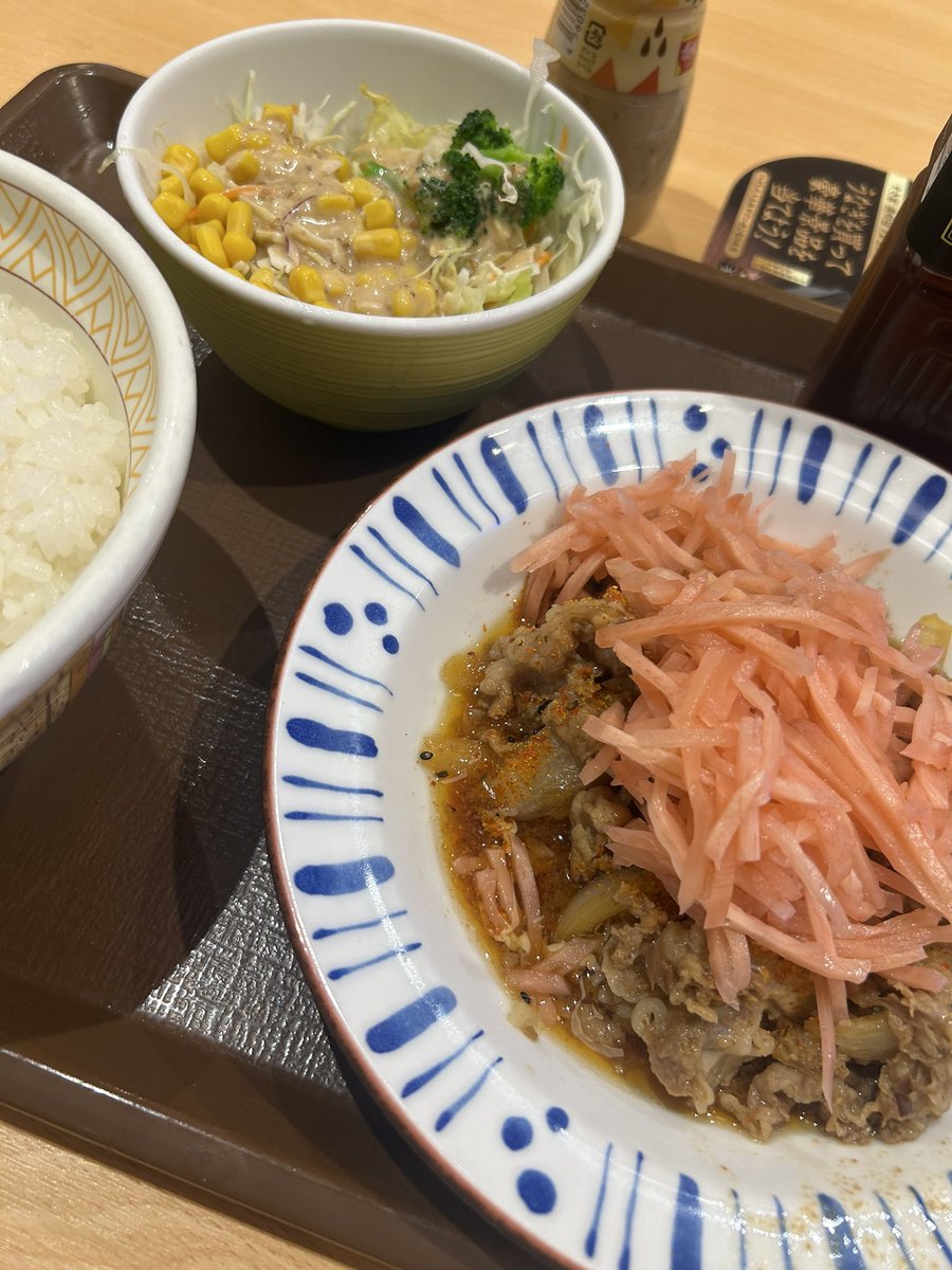 akzabti's tweet photo. 食欲爆発‼️‼️‼️

寝かしつけ終わって すき家で食べてたらお腹がどんどん減ってきてナポリタン作った| ᐛ || ᐛ || ᐛ |食べる‼️‼️

ナポリタン野菜ましまし🫑🥕🧅🍄

なんならあと冷麺とか食べたい(;¤̴̶̷̤́д¤̴̶̷̤̀)ﾊｧﾊｧ https://t.co/JgdxgEnfVj