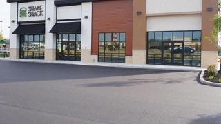 Globe_Asphalt's tweet photo. We’ve been working at “The Shops at Fountain Creek” Shopping Center in Greenwood, Indiana. We provided the stone base &amp; asphalt paving at this upscale shopping &amp; dining area. It is also the new location for Panera Bread, Cava Mediterranean, &amp; Shake Shack. https://t.co/s2BCY3SsXY https://t.co/EwR6Wg3VQi