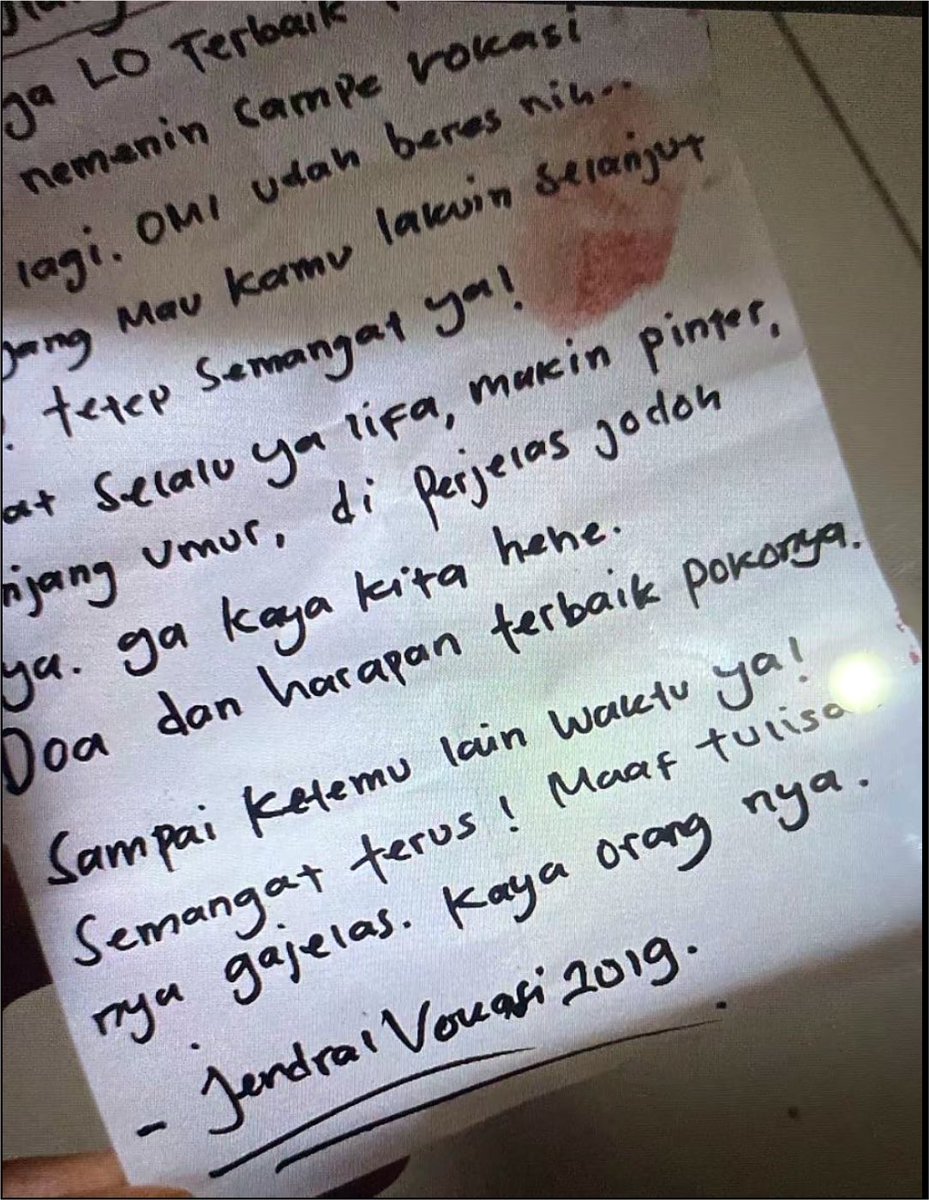 exulanseiz's tweet photo. Pertama kali dikasih surat cinta

((Jgn lihat bendanyh)) https://t.co/uP8runvZIP