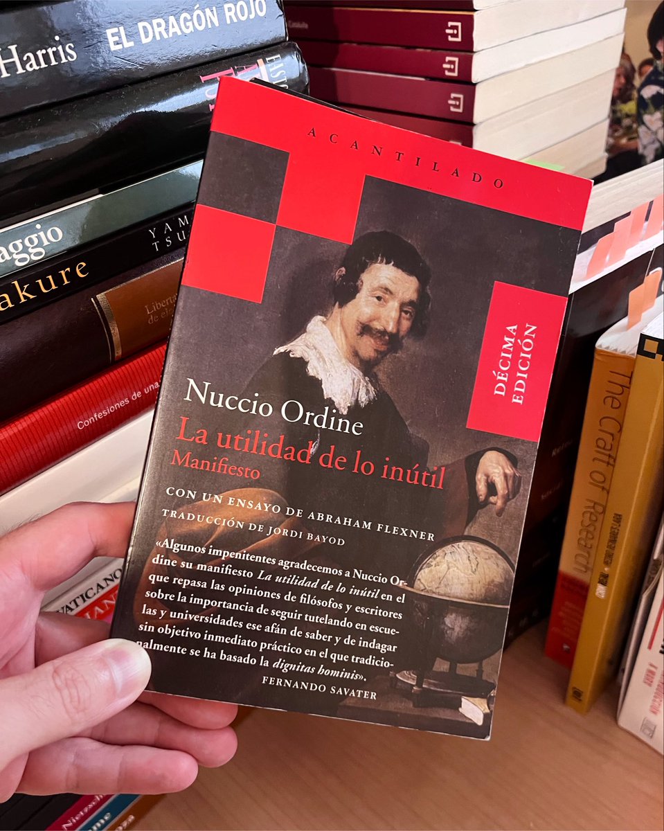 YoLeo___'s tweet photo. ¿Qué tal el título de este libro? Me ha llamado la atención. Siempre la curiosidad, siempre. https://t.co/qn40XQbhRp