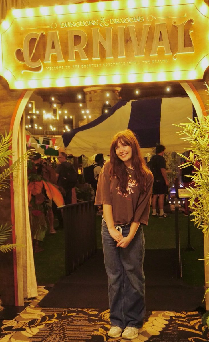 heygraecie's tweet photo. had a lovely time at the witchlight carnival 🎠 https://t.co/QlnqU66hIZ