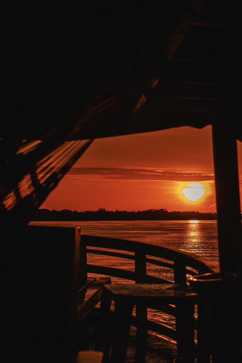 nimsaysan's tweet photo. viajando pelo rio Amazonas de barco. https://t.co/KUp6EsB3j3