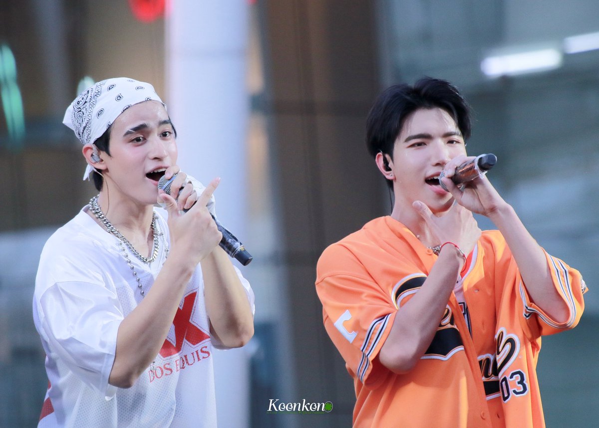 keenfanbaseTH's tweet photo. 𝐇𝐚𝐩𝐩𝐲 𝐁𝐚𝐫𝐜𝐨𝐝𝐞 𝐃𝐚𝐲 💌
🎂↳ สุขสันต์วันเกิดนะคะต้าเกอ ขอบคุณที่ดูแลและเป็นเพื่อนเล่นให้น้องคีนเป็นอย่างดีเลย คีนเบสขอให้บาร์โค้ดมีความสุขเยอะ ๆ ประสบความสำเร็จตามเป้าหมายที่ตั้งใจไว้เลยน้า 🤍🍀
HAPPY 22ND BDAY BARCODE
#Barcode22ndSymphony
#barcodetin , @BarcodeTin
#keenkeno