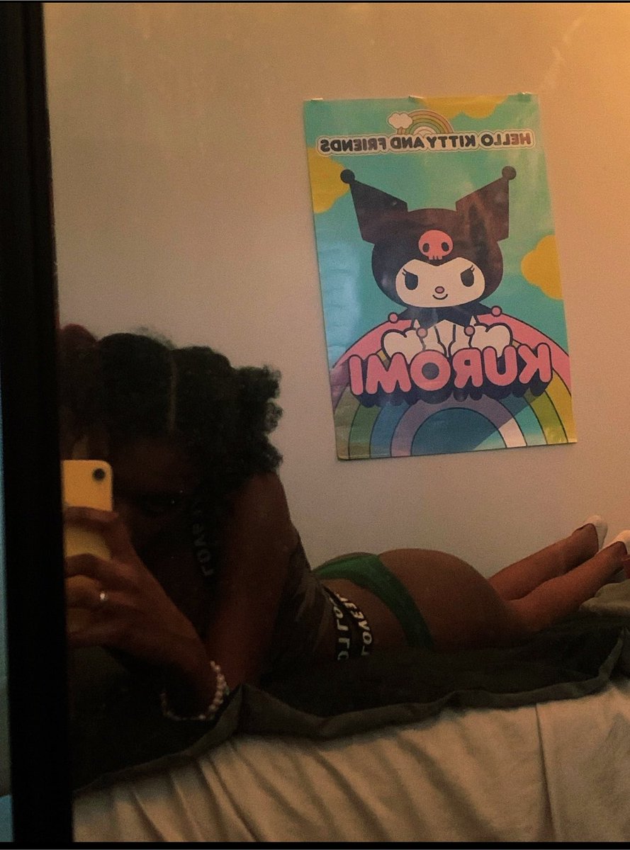ibratbunny's tweet photo. oops, pants slipped off #nsfwtwtًً  🍑 https://t.co/khLSFrH0A0