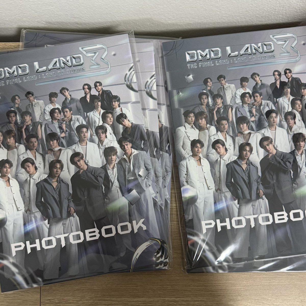 withmegoyangi's tweet photo. wts ส่งต่อ ขาย พร้อมส่งลดราคา 75%
Photobook DMD partner ver เล่มละ 390 บาทรวมส่ง (ปกติ 1,490)
รับผ่อน สอบถามเพิ่มเติม dm ⭐️
#LandOfFusionMerch #DMDCharactersMerch
#DMDLAND3 #ตลาดนัดDMD #ตลาดนัดดมด #ตลาดนัดดูมันดิ #กีฬาสีดูมันดิ2026 #DMDSportsDay26Merch https://t.co/CW7JP0hcZy