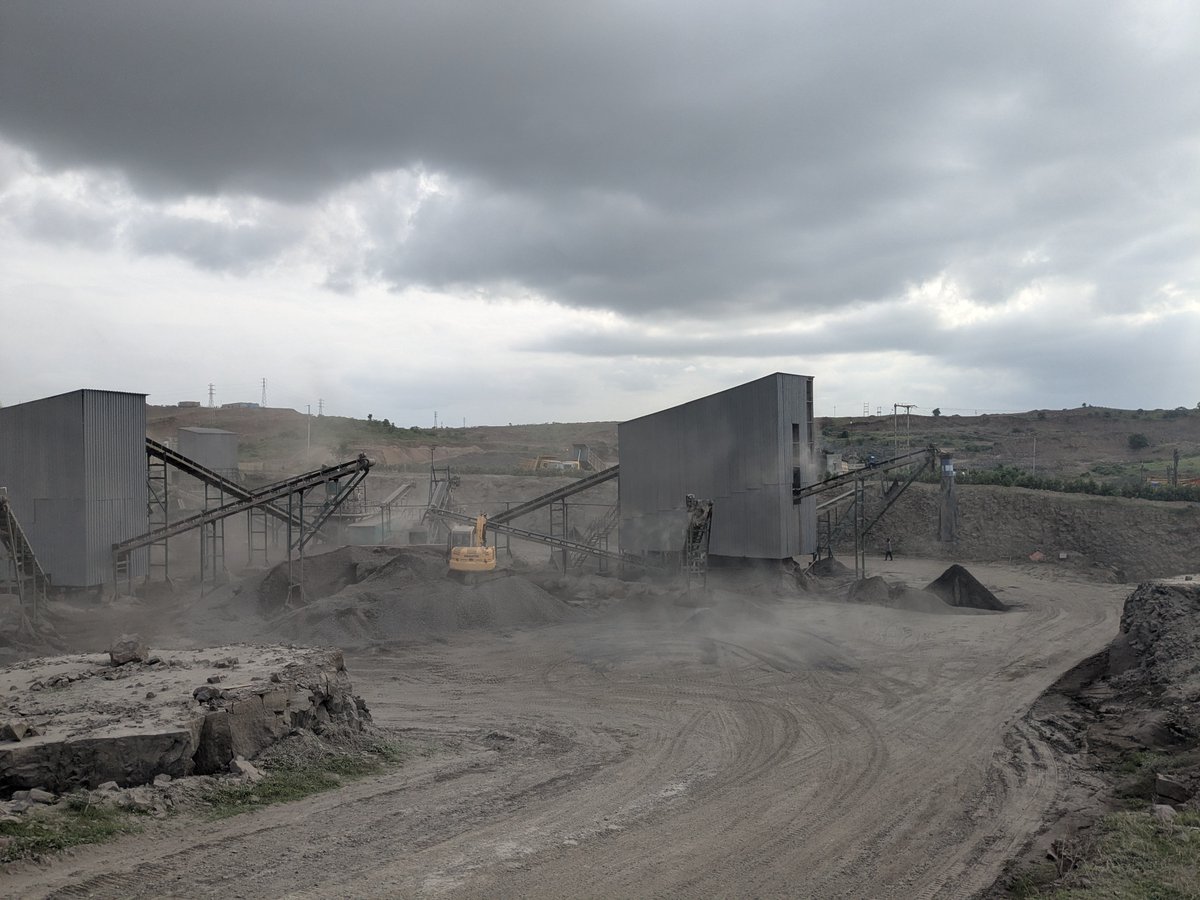 rajatrc17's tweet photo. Day 4 of on site in India ✅

Visited 4 neighboring rock quarries, studied how their operations work and how they manage their aggregates. 
Got some interesting observations to note. Came back with a lot of data to work on and explore for tonight! https://t.co/IHzGDNNmZj
