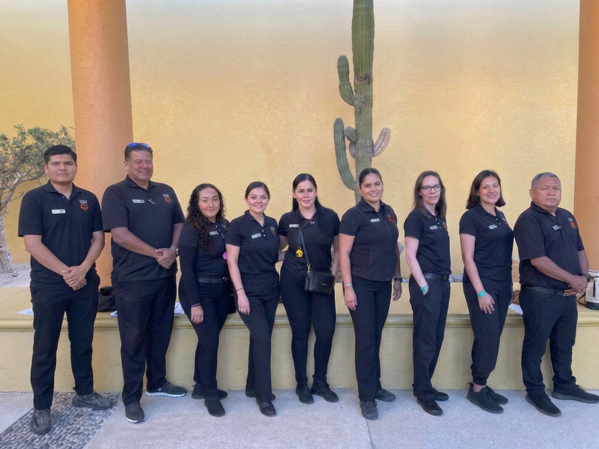 MEXICOEXPERTS's tweet photo. Planning a corporate meeting or incentive program?  Meeting Incentive Experts DMC is your partner in Los Cabos, Cancun, Riviera Maya, Puerto Vallarta, Punta de Mita and Chicago. With 23+ years of experience we are ready to elevate your next program. #MeetingIncentiveExperts #SITE https://t.co/YwUDYn6Wsm