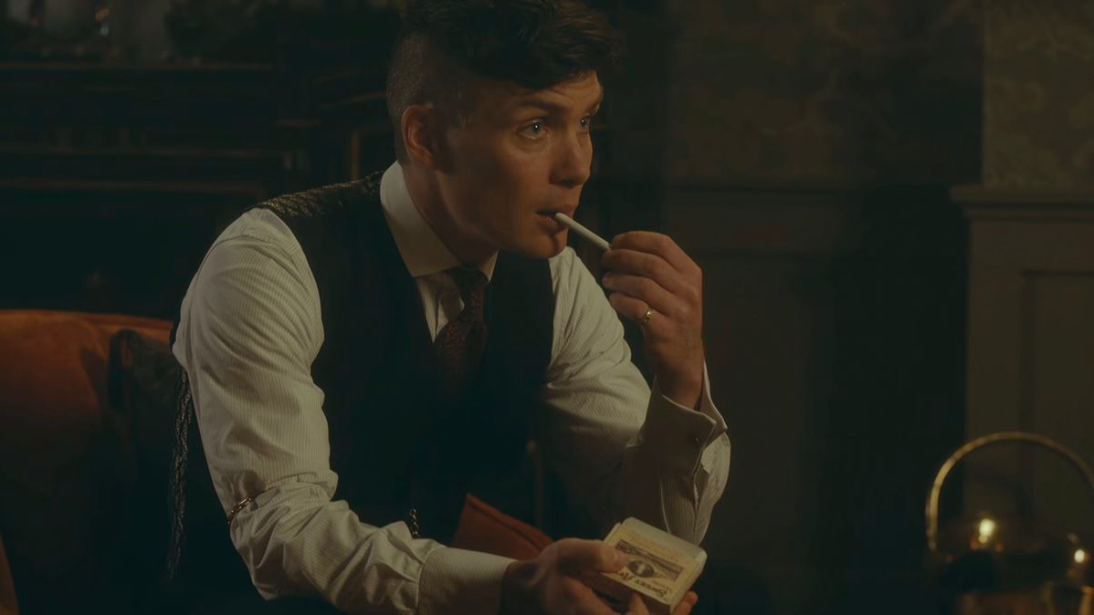 kittyatdawn's tweet photo. he looks so pretty when he smokes his cigarette https://t.co/XmHze7nvPK