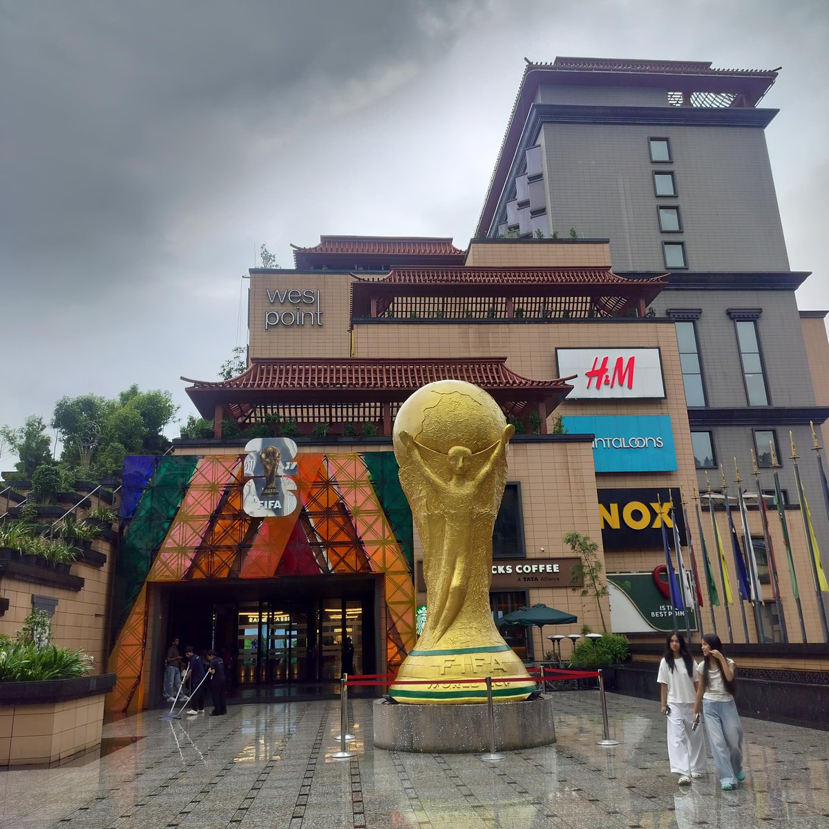 neerajtry's tweet photo. Gangtok – A place that sets the benchmark for cleanliness, maintenance, and natural beauty in India. https://t.co/kRquAUGirW