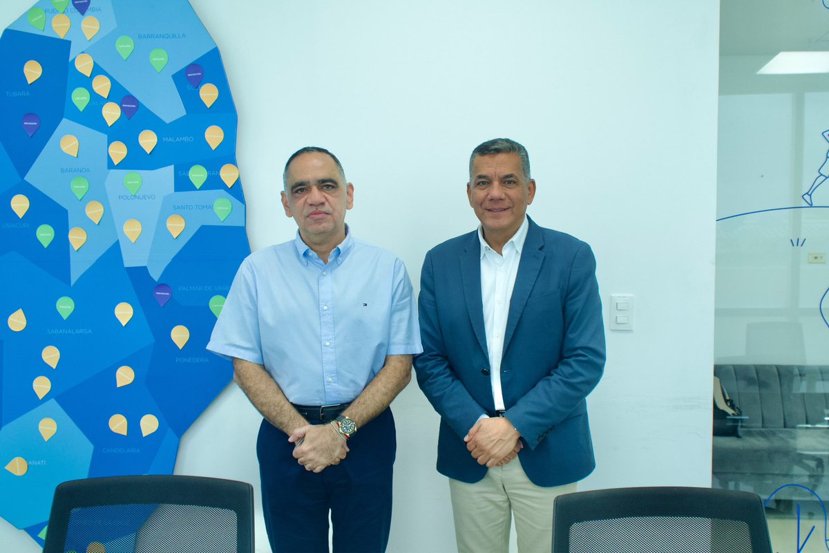 CarlosPinedoC's tweet photo. Hoy sostuve una reunión con el mayor general (r) @generaljmora, ministro de Defensa designado, para revisar y rediseñar estrategias que nos permitan fortalecer la seguridad de nuestro Distrito. 

Seguimos articulando esfuerzos para proteger a los samarios y garantizar la tranquilidad en nuestros barrios. 

Mi gente, mi compromiso es seguir trabajando de manera decidida por una Santa Marta cada vez más segura para todos.