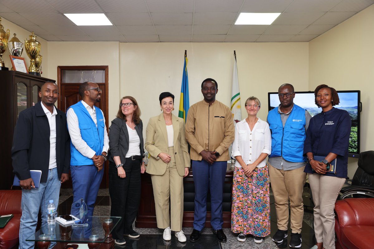Gicumbi_Rwanda's tweet photo. Today, the Mayor of Gicumbi District received a delegation from @sos_children Germany, accompanied by the leadership of @soscvrwanda, for a high-level discussion on strengthening development partnerships in Gicumbi. https://t.co/gkMtxKLrAS
