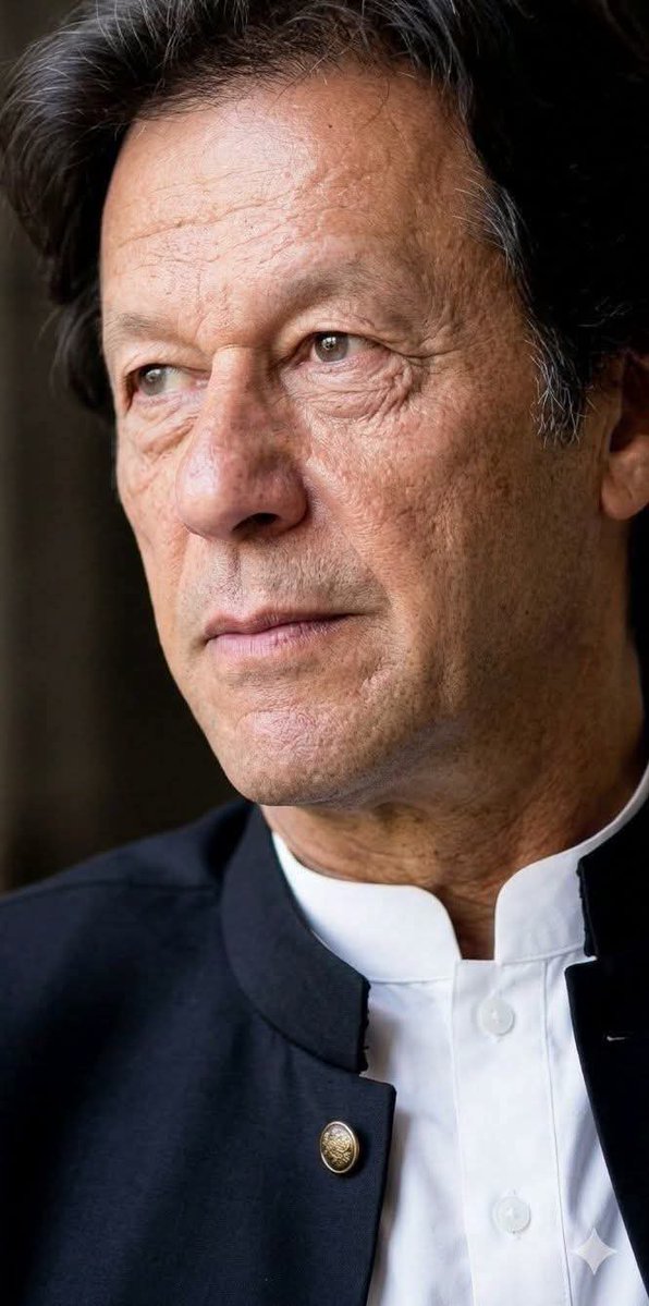 Shakeelsan35's tweet photo. کسی بھی جمہوریت کی طاقت آزاد عدلیہ اور منصفانہ انصاف ہوتی ہے۔ تین سال بعد بھی عوام انصاف کے منتظر ہیں۔ پاکستان کے بہتر مستقبل کے لیے شفاف قانونی عمل ضروری ہے۔ 
یہ انصافی صرف عمران خان کے ساتھ نہیں کی جا رہی بلکہ پاکستان کے ساتھ کی جارہی ہے 
#KhanIllegallyJailed3Years
@TeamiPians https://t.co/Lac5SIXMuP