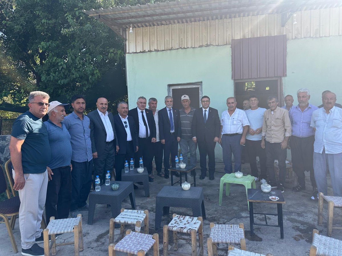 sertacekechp's tweet photo. Saha ziyaretleri ve parti üyelik faaliyetleri kapsamında Kayapınar İlçemize bağlı Cumhuriyet Köyünde bir dizi temaslarda bulunduk. https://t.co/R7gFxuZSMV