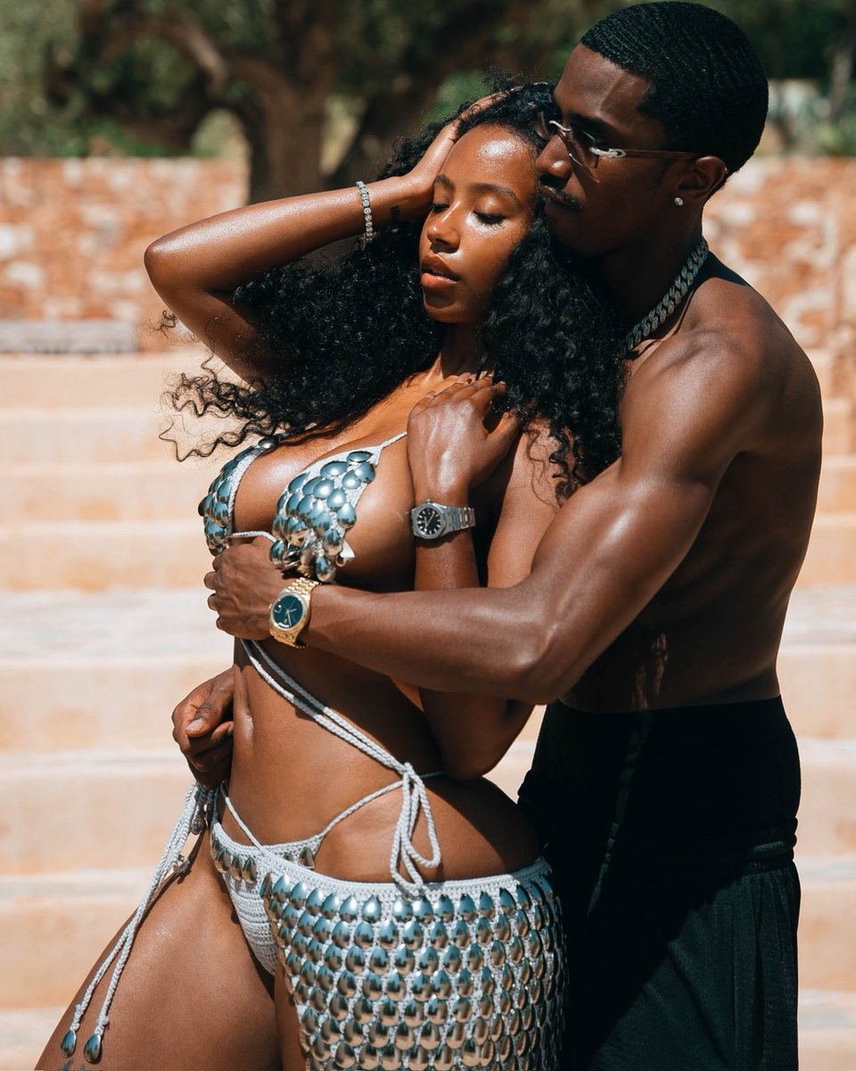 wavecheckers's tweet photo. Rayven Tracy &amp; King Combs in Ibiza ❤️‍🔥 https://t.co/9DJTV1PeHI