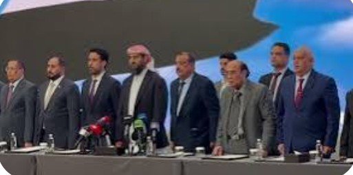 lutfshatara's tweet photo. نكرر الدعوة للاشقاء في السعودية لمراجعة الموقف من إستمرار منع القيادات الجنوبية من العودة الى عدن..إجراءات غيرمبررة لقيادات جاءت طواعية لحوار مزعوم منذ 7 أشهر لم يتم..لم يعد الامر سرا عن رفض تلك القيادات إستمرار منعهم من السفر من الرياض الى عدن.

هذا ليس حوارا بل أحتجاز غير مقبول https://t.co/ei3xBhiI0c