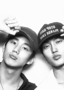 takkipuppy's tweet photo. BFF 태영 ♡ 인탁 https://t.co/HWtRFt9CGp