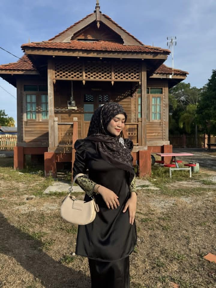 manjoiz's tweet photo. @alia_hanan1 macam ye macam tak🤭 https://t.co/O7wgL8Z0VL