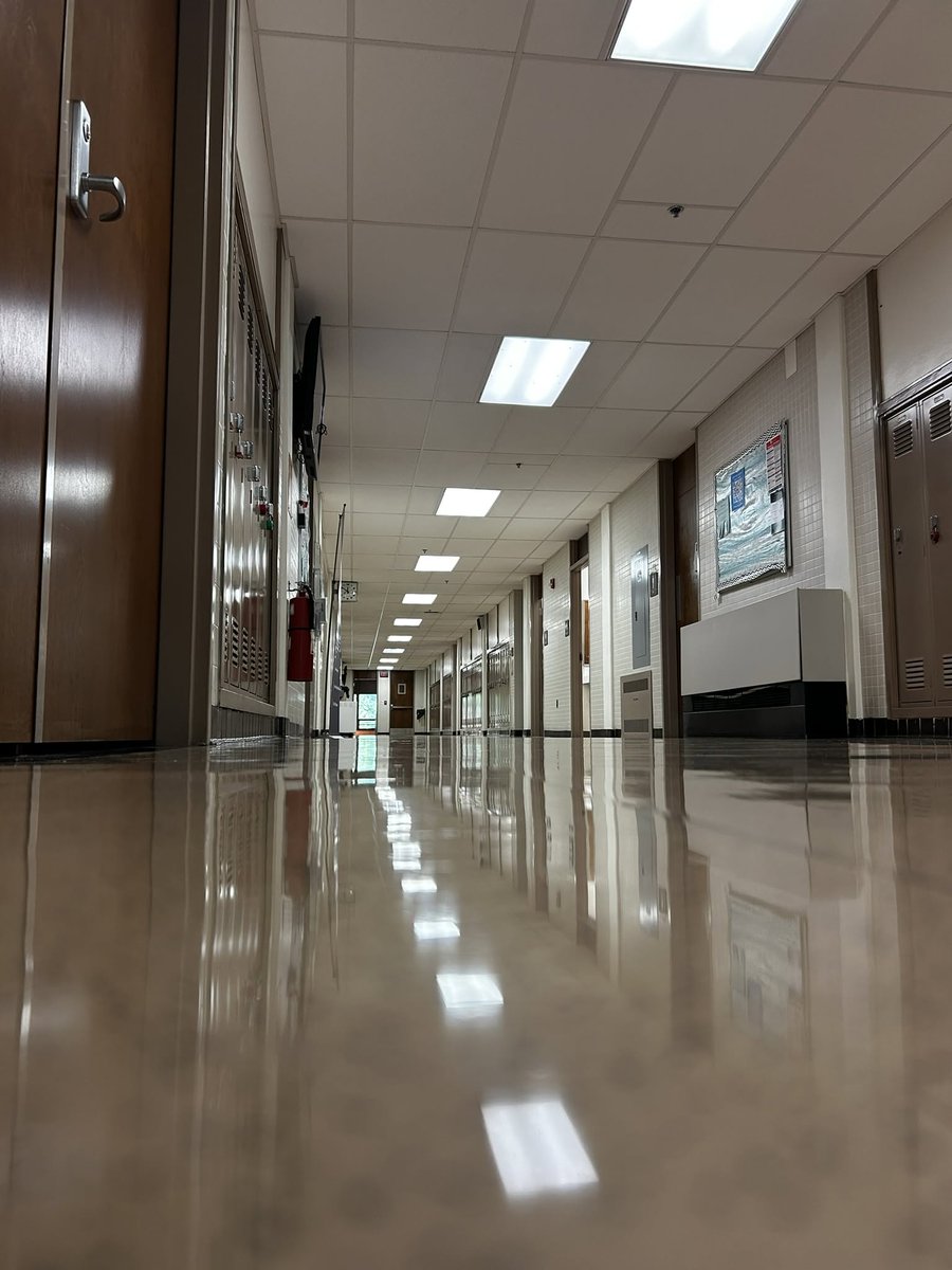 VCCS_SO's tweet photo. Soon, these empty hallways will be brimming with activity. Here in these lonely corridors, big ideas will be discussed, notes will be shared, lasting friendships will be made, and dreams will be realized.
Fall semester is waiting in the wings. #CommunityCollege
Photo: @Mgccva https://t.co/lLw3RhMRCq
