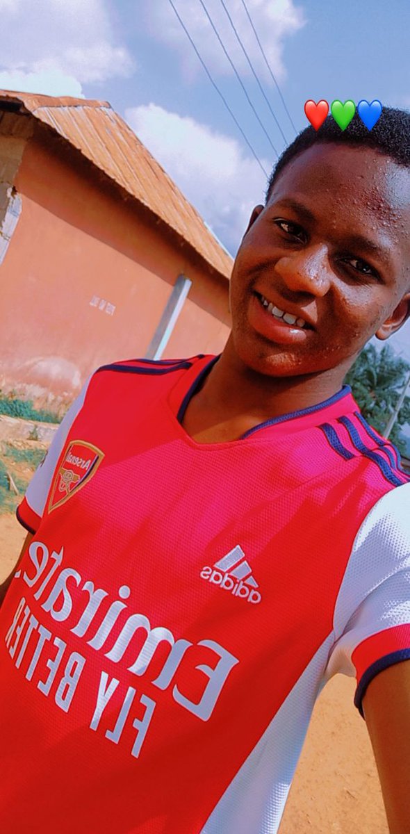 iamstevetony's tweet photo. As a child, I fell in love wit the beautiful football Arsenal played. I thought I was choosing a club, but I was choosing a family. Through every victory and every setback, d badge taught me patience, loyalty, and d courage to keep believing. That's why I'll always wear dis shirt https://t.co/saxxXZ7rIP