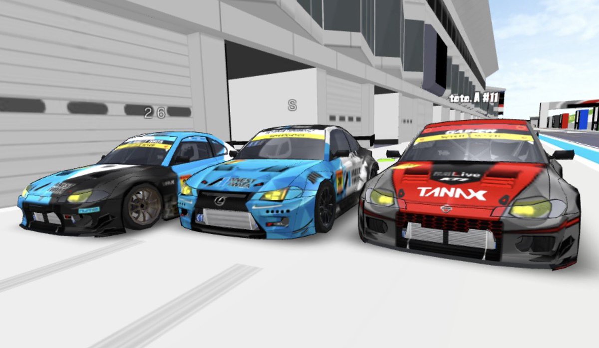 soma_Racing's tweet photo. アネスト3兄弟 with totoさん(@toto_FRlegends)
 #frlegends #supergt https://t.co/6HXTR7JaIY