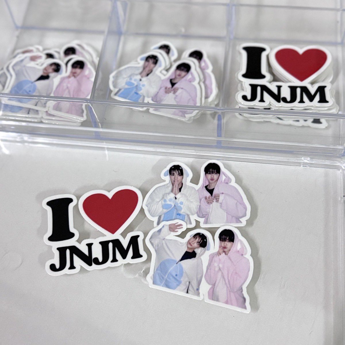 Krep_123's tweet photo. 💖🎀Give away 🐶🐰
 NCT JNJM Duality in BKK ♡

Giveaway เเรกของเราอาจจะไม่เยอะมาเเต่มารับได้นะคะ 🥹
◌  retweet  &amp; show

date : 8 august  
location : impact arena

more details in mention ⤵️
#NCTJNJM_FANMEETING_TOUR
#NCTJNJM_FANMEETING_TOUR_DUALITY https://t.co/ZjaKhEYzrR