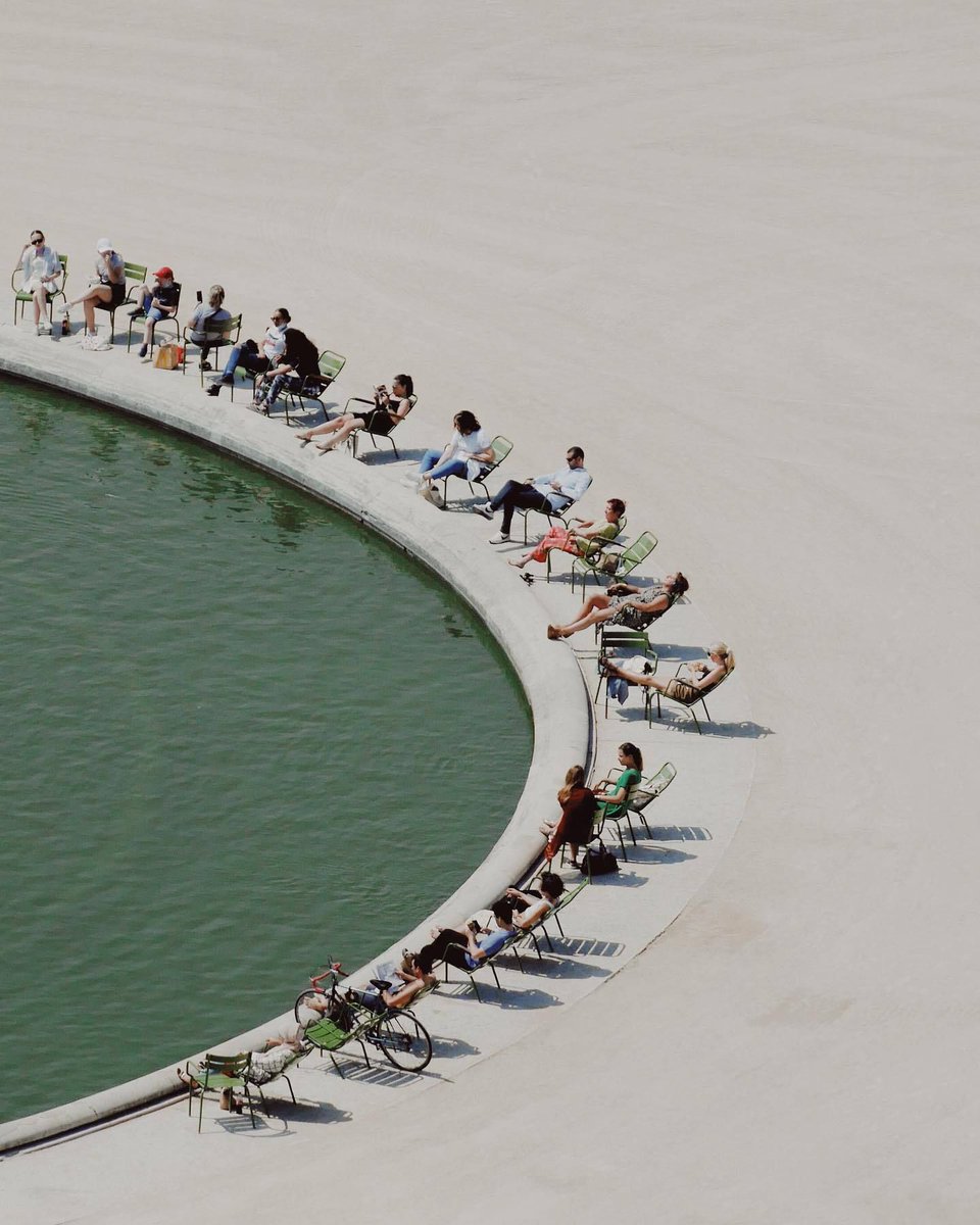 viewsfrance's tweet photo. L’été au jardin des Tuileries, à Paris, immortalisé par Guillaume Lavrut. https://t.co/Cm8Ab46HfD