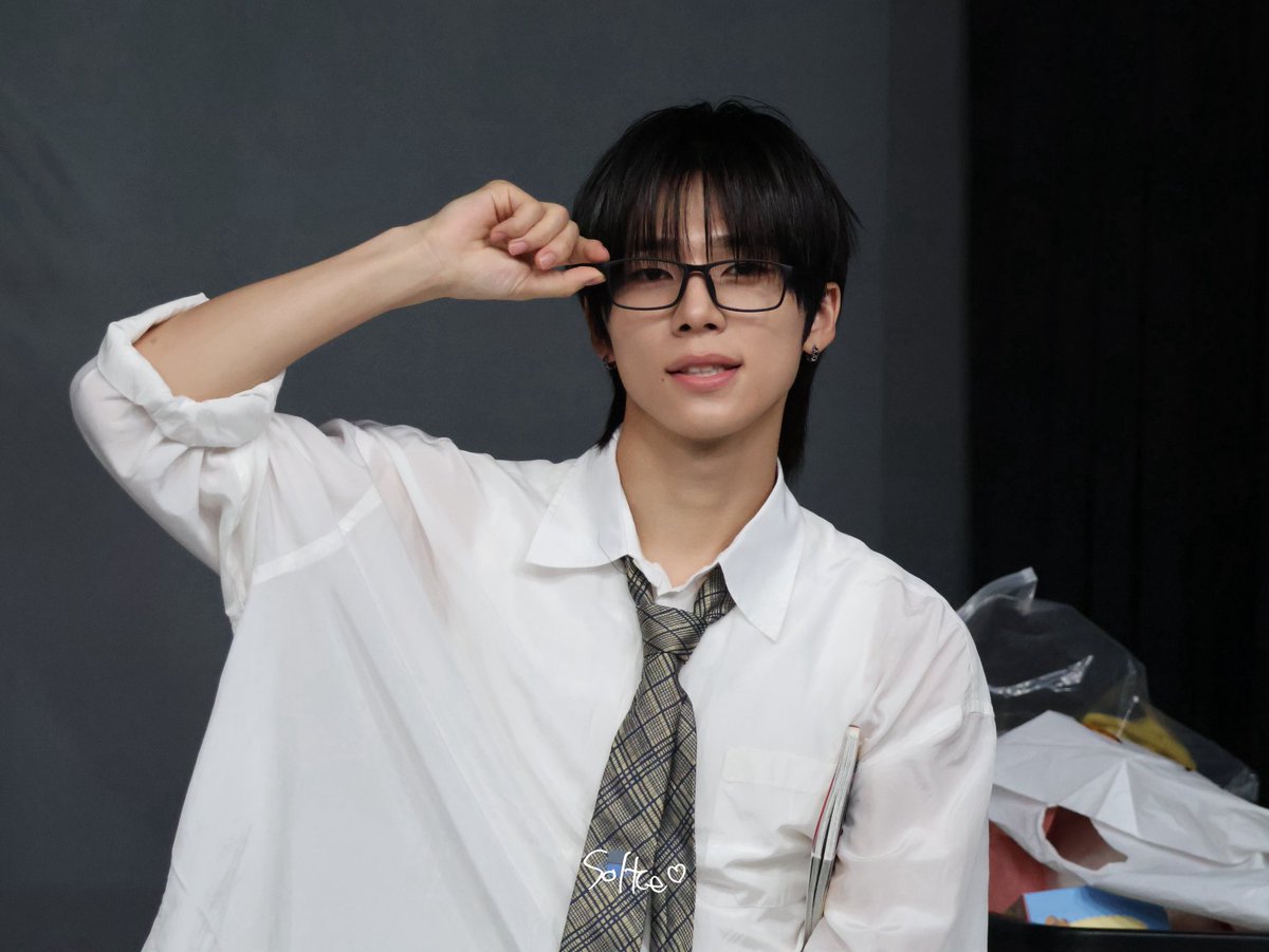 hoe0913so's tweet photo. #소건 #ソゴン #SOGEON #넥스지 #NEXZ https://t.co/CYsQuKnRbu