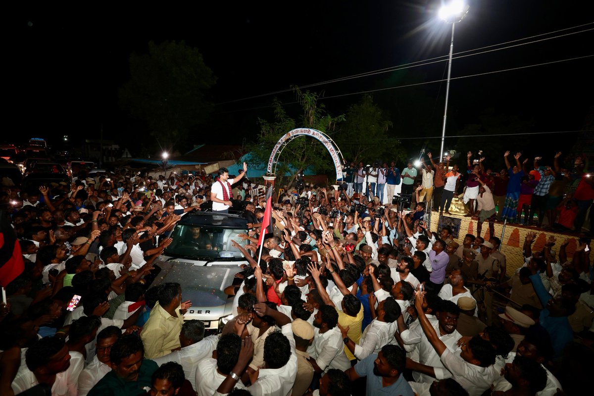 dmk_youthwing's tweet photo. டெல்டா உடன்பிறப்புகளின் பேரன்பில் இளந்தலைவர் @Udhaystalin 🖤❤️

1/n  #UdhayanidhiStalin #தொடைநடுங்கி_அரசு #TVKVijay‌Fails