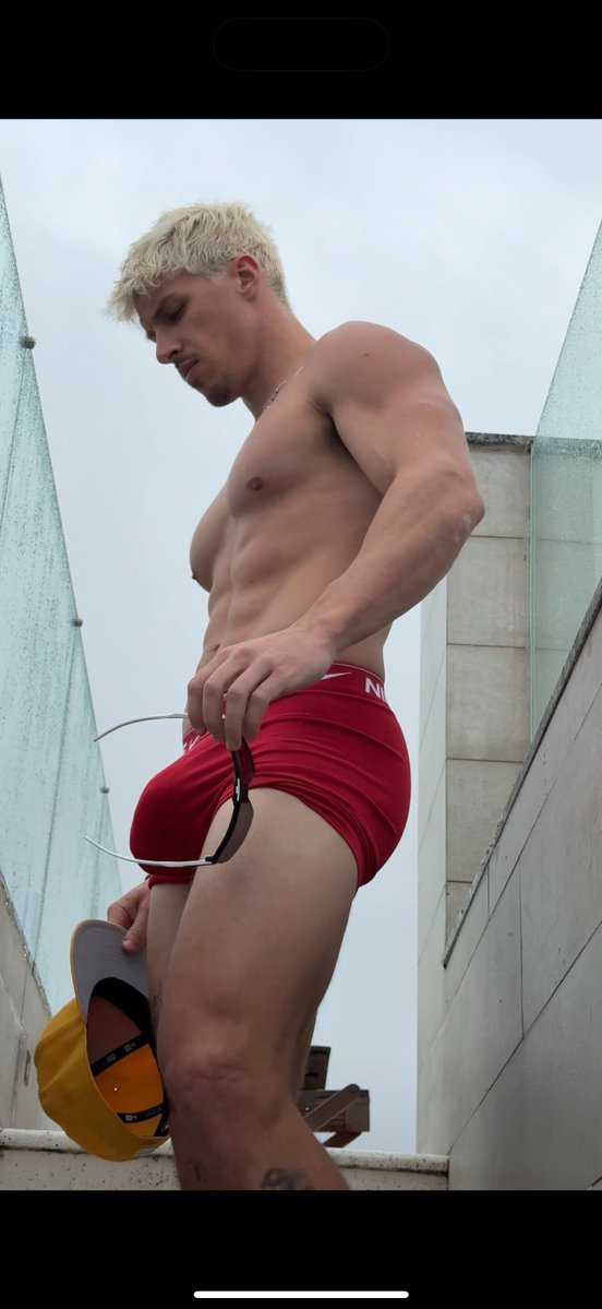 rippedshow69's tweet photo. You keep staring like that and I might just show you more 😏🔥 https://t.co/fmr4z3Ai1v
