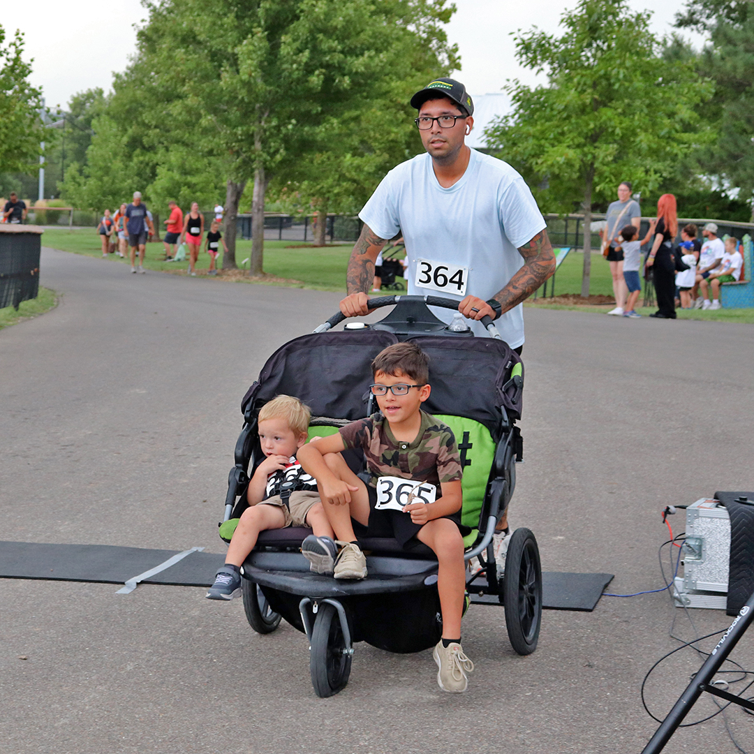 RHZoo's tweet photo. You can still pre-register online, but hurry! 

One $30 Registration + 2 Races = 1 unforgettable experience. Do one or both this SAT, AUG 8 for #RollingHillsZoo's early #RunForTheHills #5K &amp; #FUNRun. Incl: admission, timing, awards, &amp; MORE 
👉 DETAILS: https://t.co/uaGUpbB2Ba https://t.co/1M7RCxZhaW
