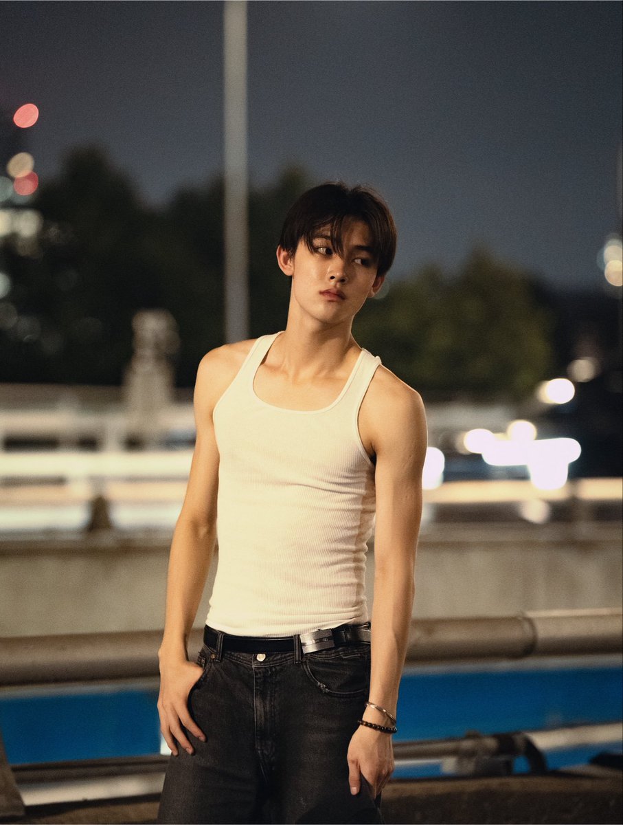 eomlomly's tweet photo. GUA RELA BEGGING DEPAN LU SEONGHYEON ANJGGG, CAKEP BGT STRESSS😭😭😍 https://t.co/Q3XxGN6lF3