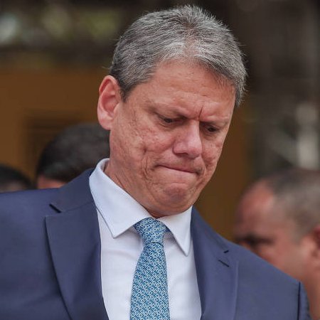 meioindep's tweet photo. 🚨EXCLUSIVO: Tarcísio não digeriu 'não' do Republicanos a Flávio; entorno do governador prevê clima pesado

Um deputado estadual do Republicanos revelou, sob reserva, que o Palácio dos Bandeirantes viu a neutralidade do partido como "fruto de má vontade" de Pereira diante do governador, que reiterou o pedido de apoio a Flávio.