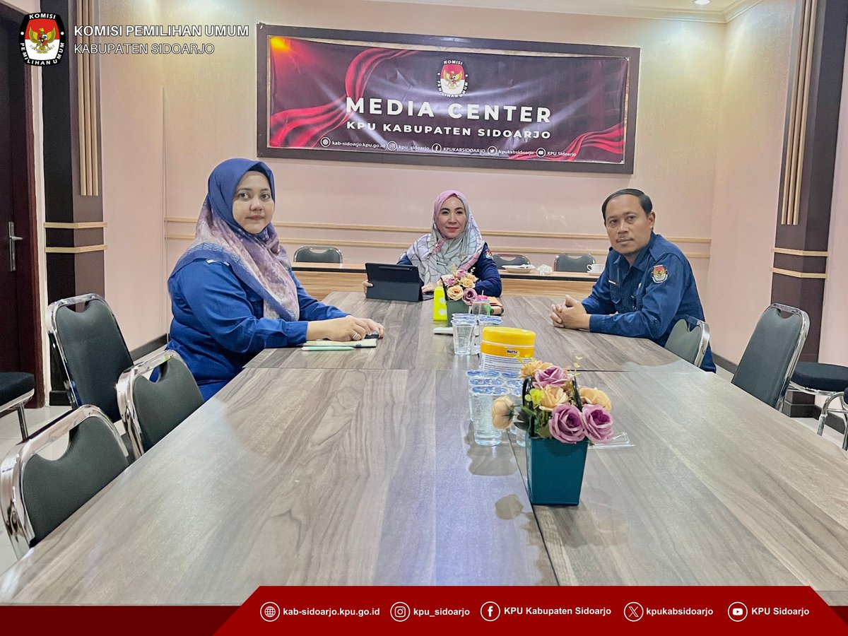 kpukabsidoarjo's tweet photo. Halo #TemanPemilih π
Menutup rangkaian #SelasaCeria, Komisi Pemilihan Umum (KPU) Kabupaten Sidoarjo mengikuti Rapat Sosialisasi Peraturan Menteri Keuangan (PMK) Nomor 41 Tahun 2026 yang diselenggarakan oleh KPU Republik Indonesia secara daring pada Selasa, 4 Agustus 2026. https://t.co/AuamBz099S