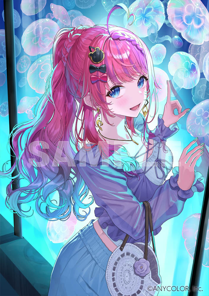m_okuma0831's tweet photo. AMNIBUSから展開されている香水ブランドA:codeとIdiosのコラボ
倉持めるとさんのビジュアルを担当させていただきました！
#にじエーコード https://t.co/A3xu2AYM89