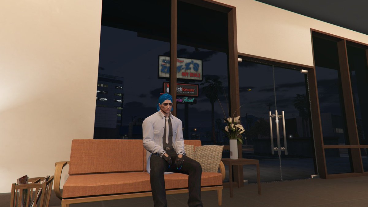 KTSG_i's tweet photo. ２年半。お疲れさまでした。 #おまグラ #GTA5RP https://t.co/zSxoHoO4LB