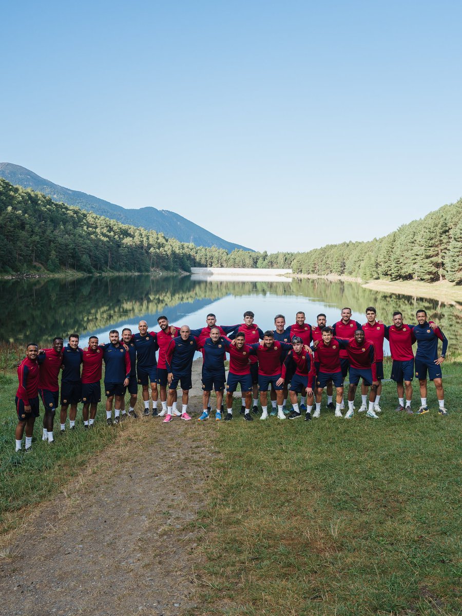 FCBfutbolsala's tweet photo. 🥰 El camí de les Pardines i el Llac d'Engolasters. Una gran carrera matinal en un ambient màgic

📷 Ruben Calvo per a @ComuEncamp https://t.co/ltUBUUmO8s