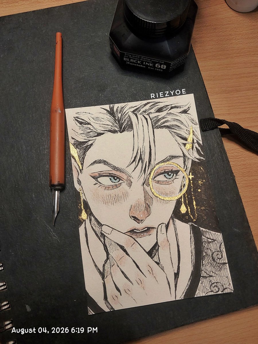 riezyoe's tweet photo. Sometimes, I just want to draw without thinking so hard. Traditional drawing has always been my kind of therapy. It's just a shame I rarely do it these days... 

#nakulukis https://t.co/GxnXZ2EX4P
