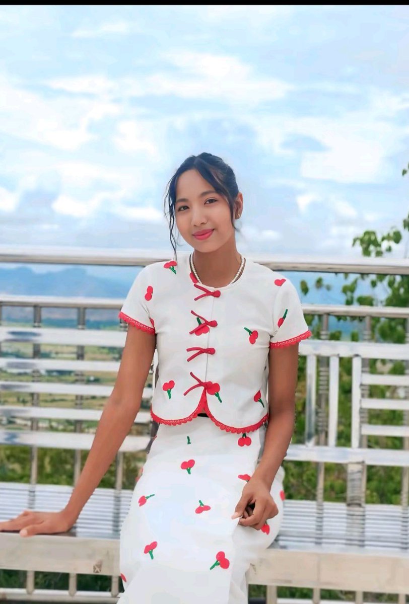 KoKog1fe0's tweet photo. မှလှမပလေး🤭 https://t.co/Z6VhdktEcj