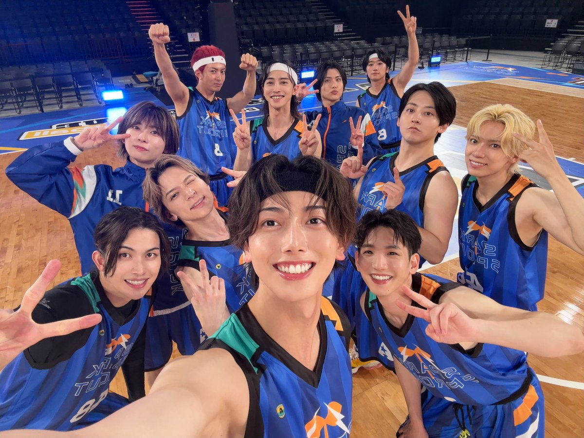 Taiga08270217's tweet photo. 『ACTORS☆LEAGUE in Basketball 2026』
3度目の出場にして初めて勝つことができました‼︎

応援してくださった全ての皆様
本当にありがとうございました🙇‍♂️

チーム全員で手にした勝利
心から嬉しかったです。

出演者の方とたくさん写真撮ったので
またオフショット載せてくね📸
#アクターズリーグ https://t.co/hMp8F7w0YF