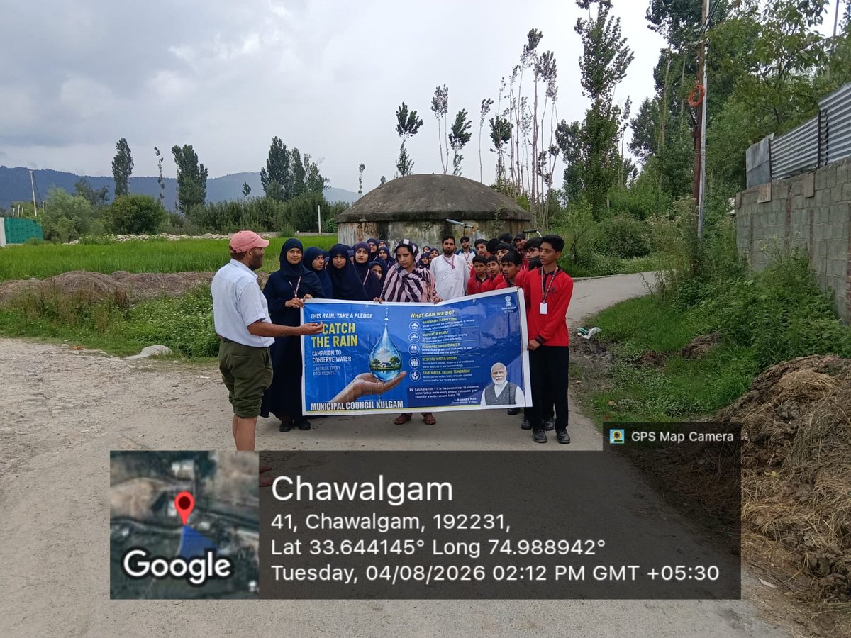 CEOMCKULGAM's tweet photo. As part of the Catch the Rain campaign, the Municipal Council Kulgam conducted a Special Sanitation Drive at the Chawalgam River to promote cleanliness, protect water resources, and create public awareness about environmental conservation. https://t.co/uM4mNpHZon