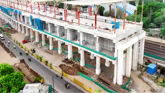 RailAnalysis's tweet photo. MAHSR Update: Vadodara #BulletTrainStation takes shape with seamless rail integration and Banyan-inspired design
Read more: https://t.co/RYLPZrUJ8e
@nhsrcl
#NHSRCL #VadodaraStation #BanyanDesign #MumbaiAhmedabad #MAHSR #HighSpeedRail #HSR #Connectivity #RailAnalysis https://t.co/CqetLUonDc