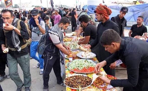 mos_jalali's tweet photo. نظر نا محبوب :
عراقی ها چون امام حسین علیه السلام رو کشتن با پذیرایی میخوان جبران کنن https://t.co/iBcgjxRLa2