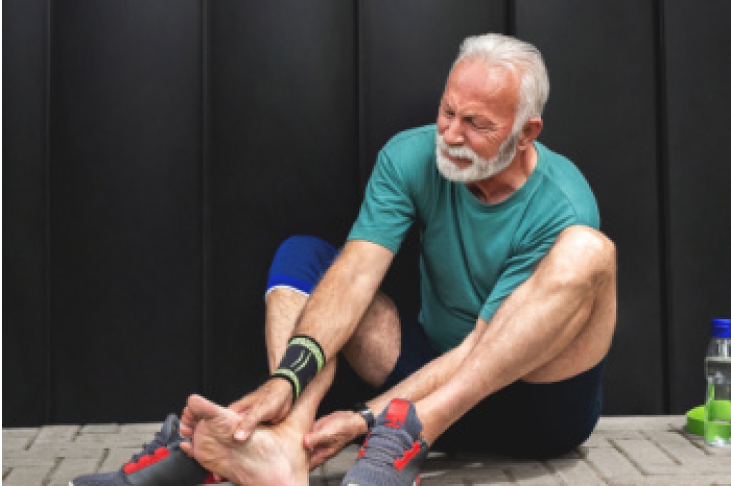 JonathanKletz's tweet photo. How to Tell if You Have an Ankle Sprain https://t.co/L4Tog8GomU https://t.co/STtcGrPjzj